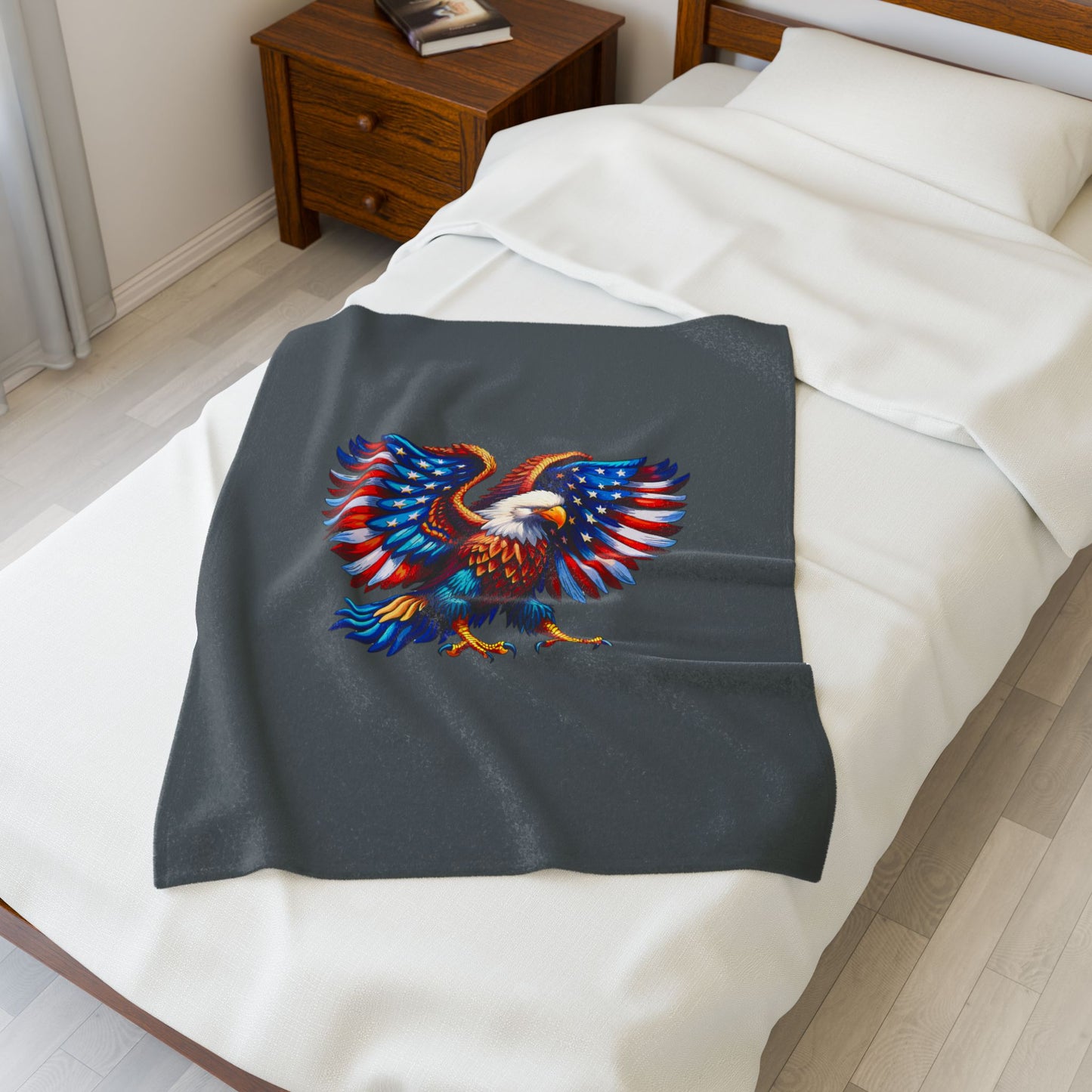 Princess Grace Patriotic Eagle Velveteen Plush Blanket Cozy American Flag Throw for Celebrations