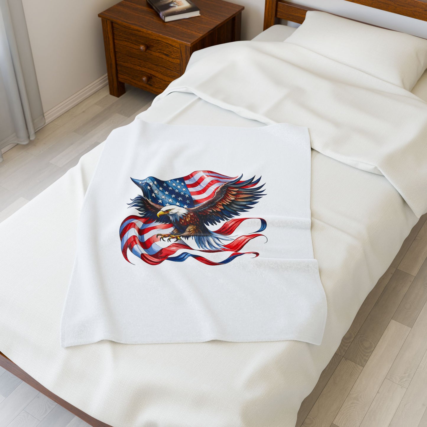 Princess Grace Patriotic Eagle Velveteen Plush Blanket Cozy USA Flag Throw for Independence Day and Memorial Day