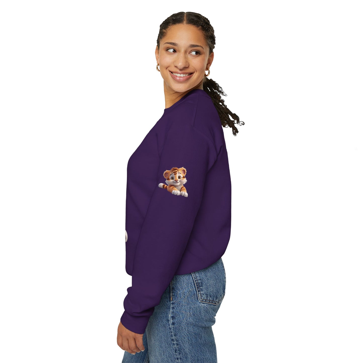 Princess Grace Cute Tiger Unisex Heavy Blen Crewneck Sweatshirt