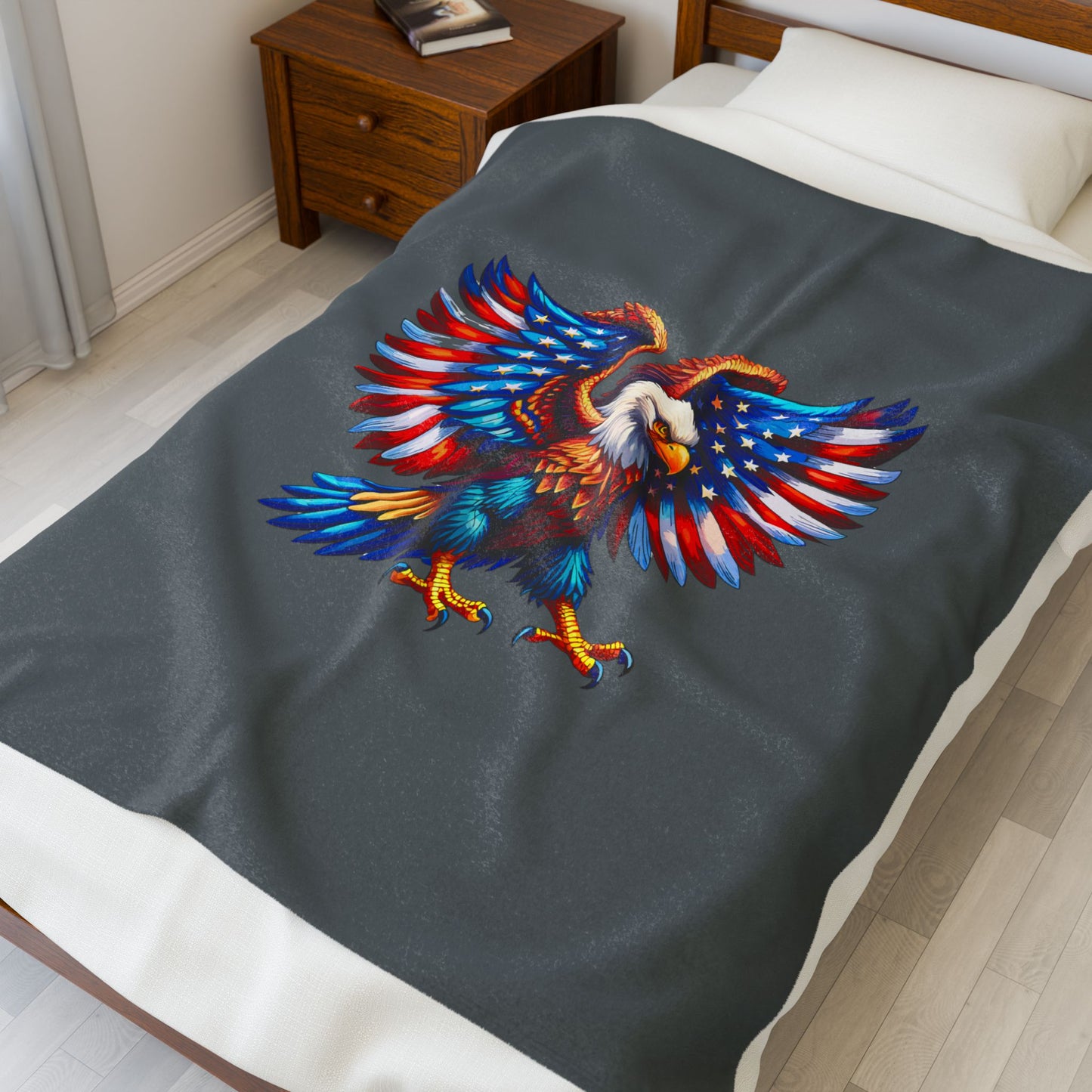 Princess Grace Patriotic Eagle Velveteen Plush Blanket Cozy American Flag Throw for Celebrations