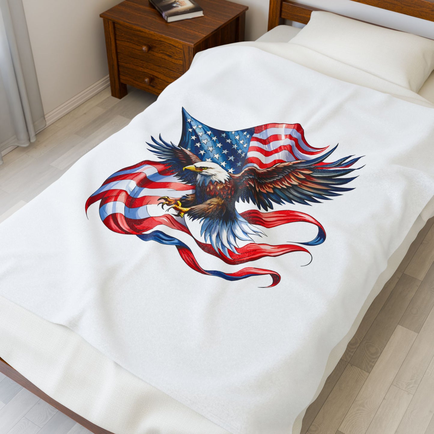Princess Grace Patriotic Eagle Velveteen Plush Blanket Cozy USA Flag Throw for Independence Day and Memorial Day