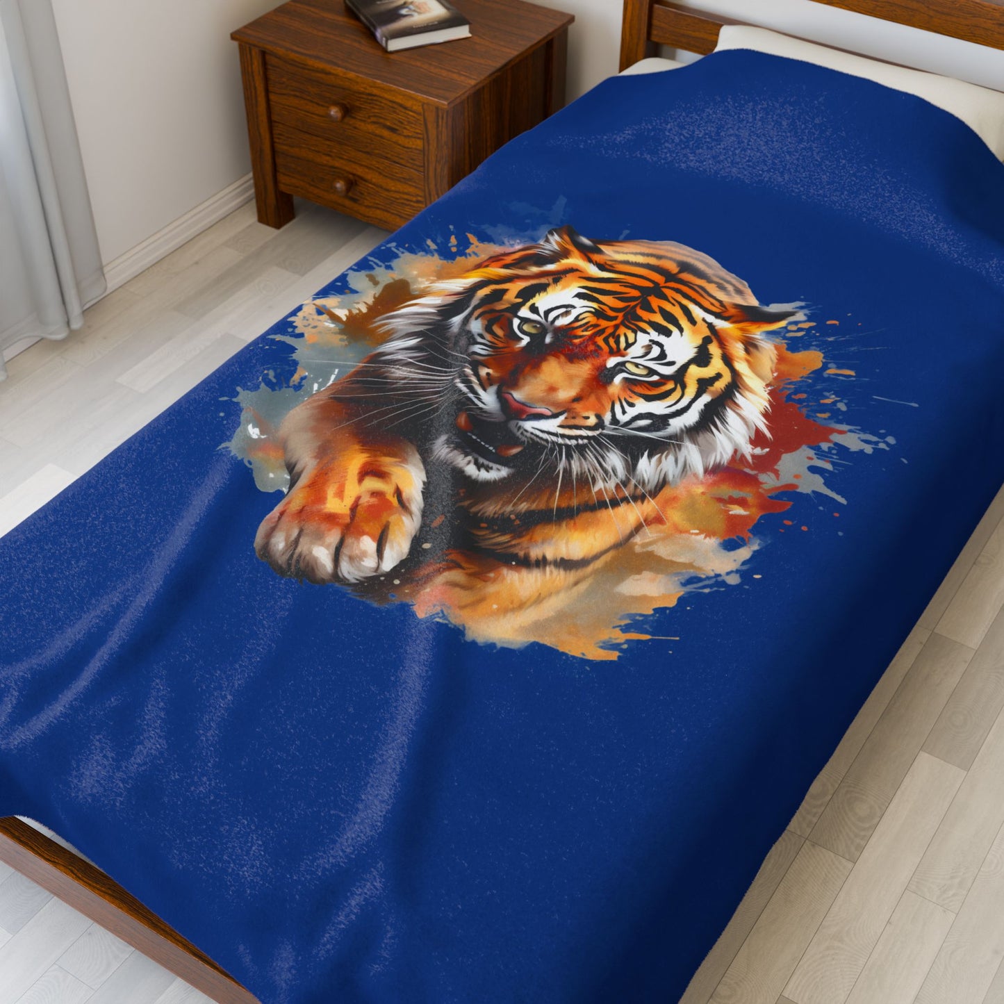 Princess Grace  Fierce Tiger Velveteen Plush Blanket Cozy Animal Decor