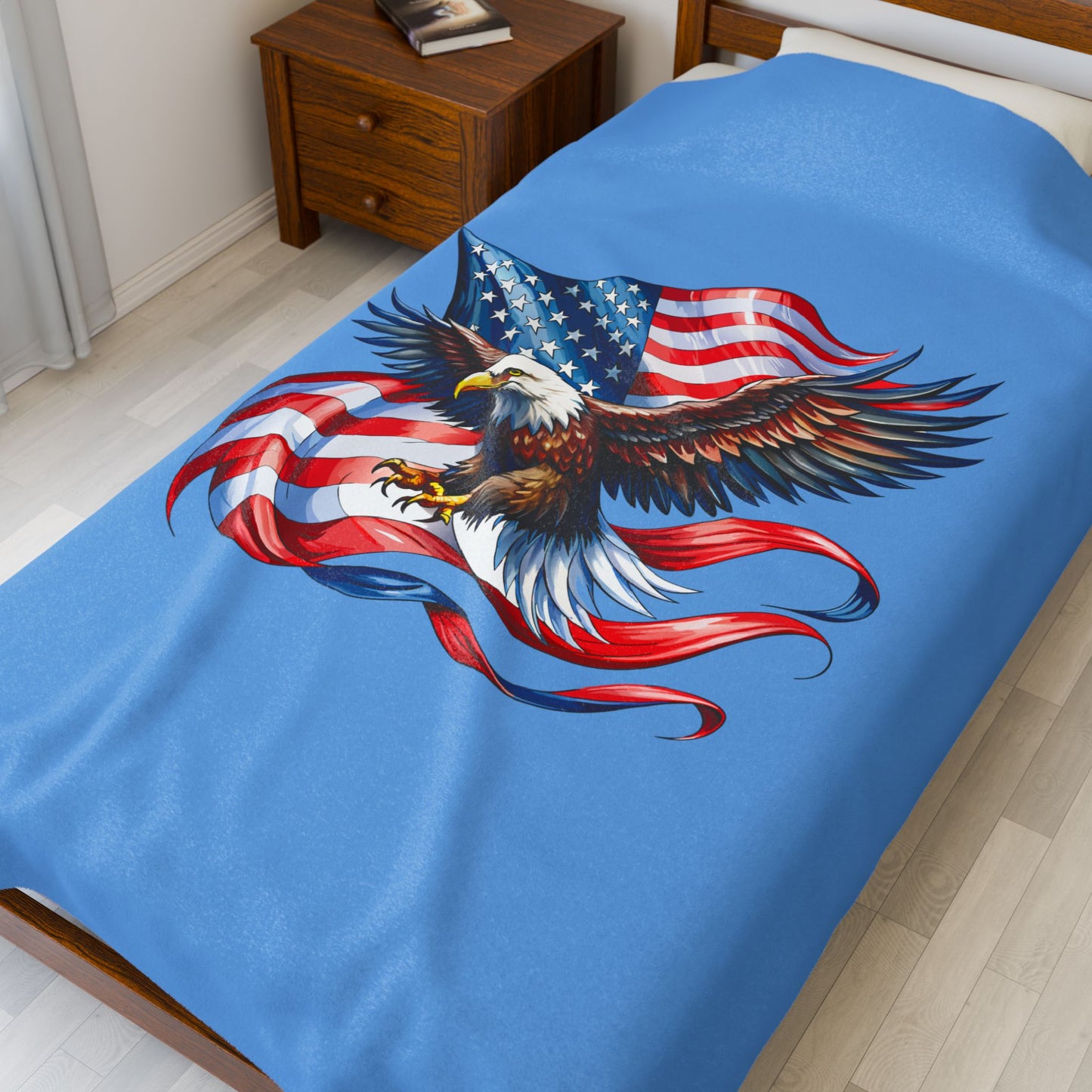 Princess Grace Eagle Emblem Velveteen Plush Blanket Perfect for Patriotic Celebrations