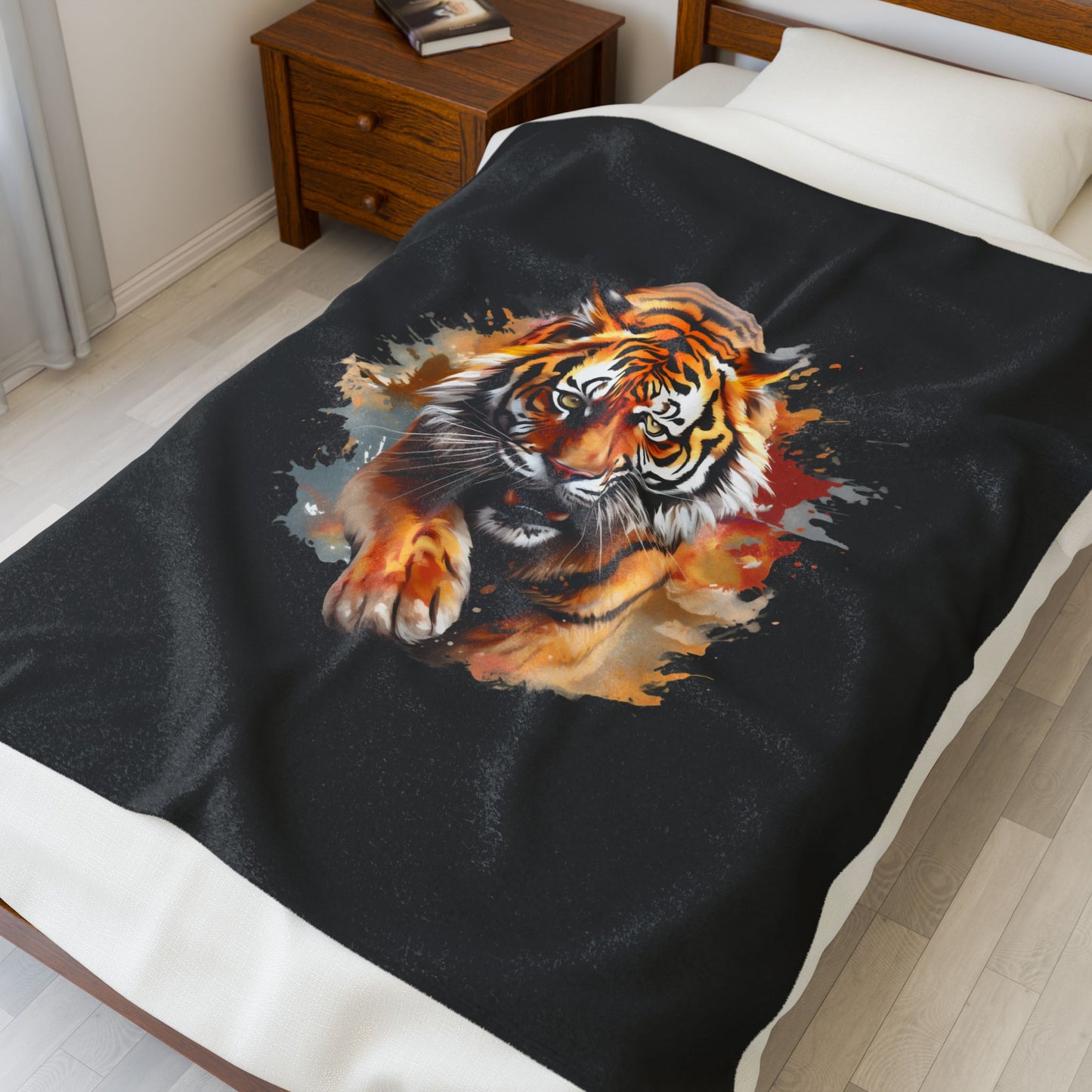 Princess Grace Fierce Tiger Velveteen Plush Blanket Cozy Wildlife Décor